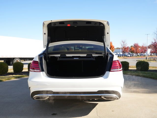 Used 2016 Mercedes-Benz E 350 Sedan image 16