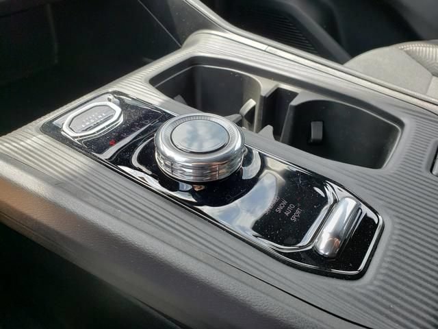 New 2026 Jeep Cherokee Laredo AWD/4WD image 11