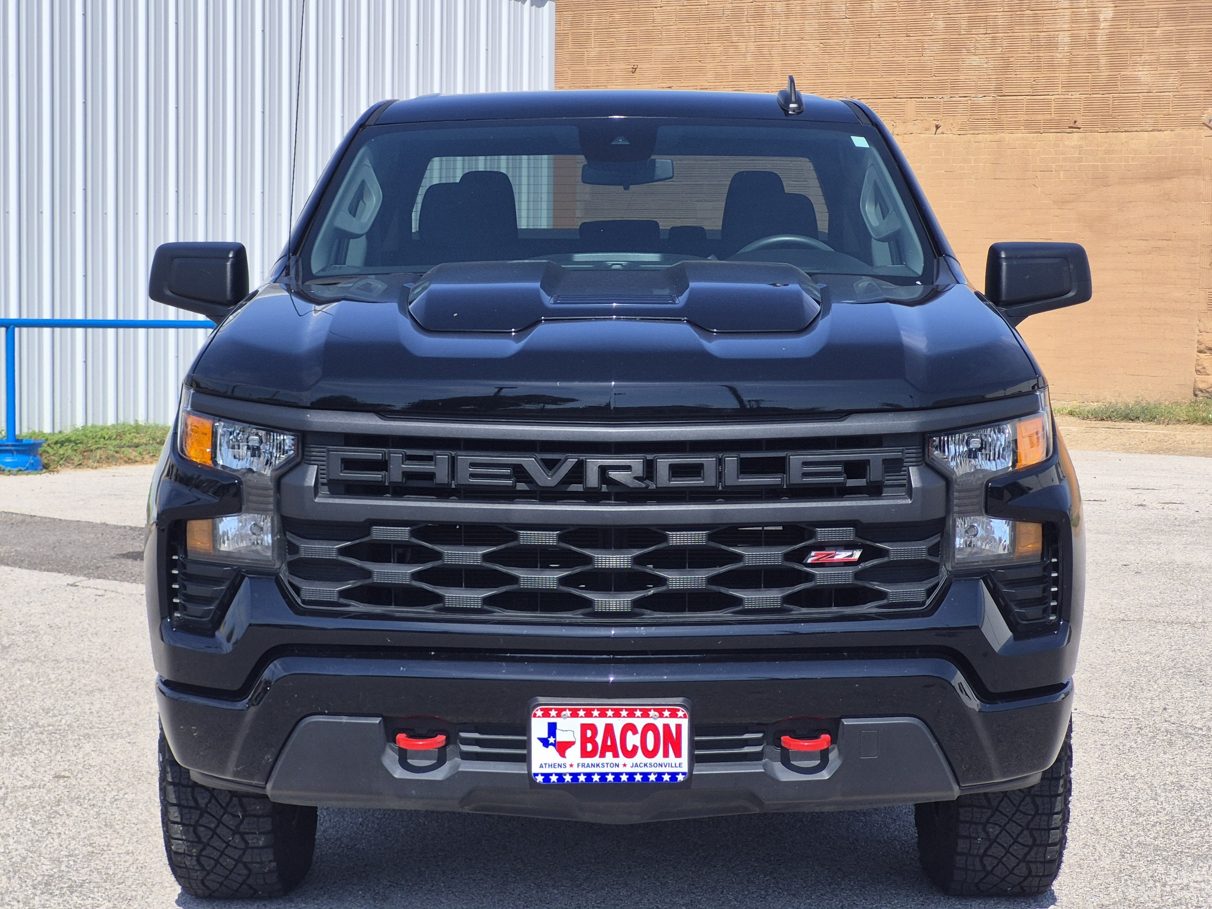 Used 2025 Chevrolet Silverado 1500 Custom Trail Boss AWD/4WD image 2