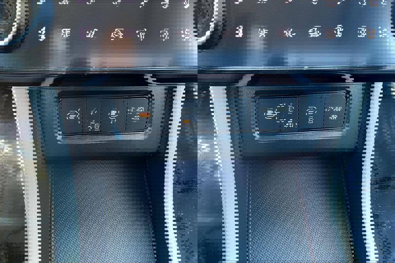 Used 2025 Hyundai Tucson Limited image 16