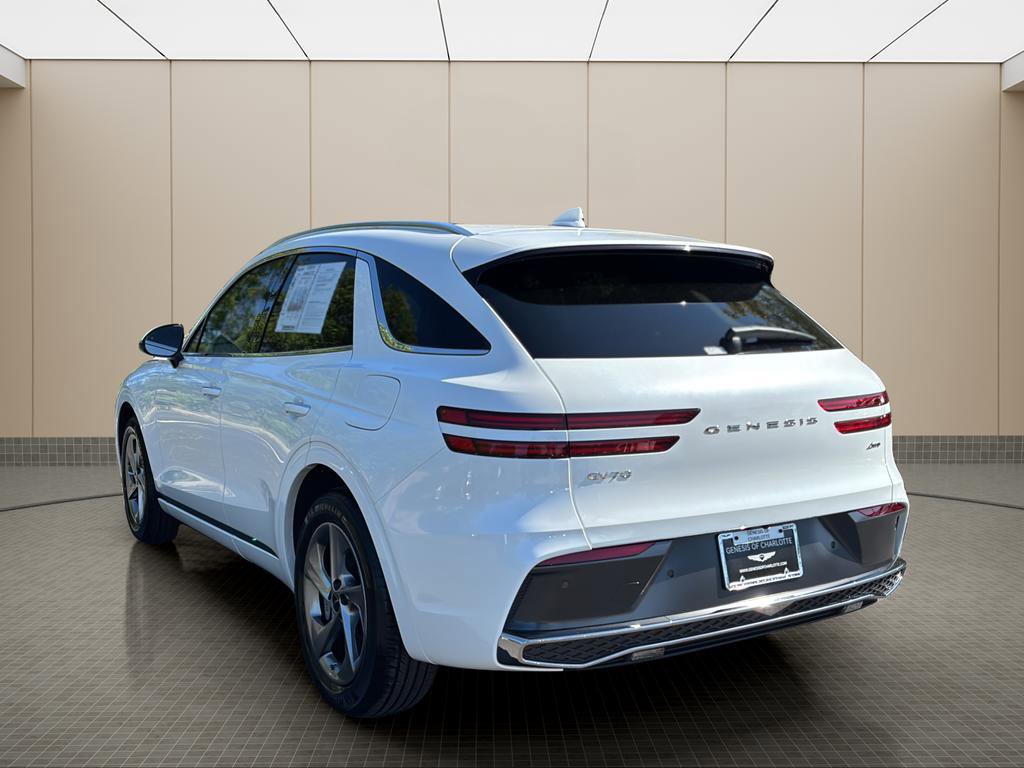 Certified 2026 Genesis GV70 2.5T image 3