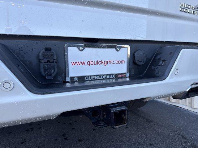 Used 2019 Chevrolet Silverado 1500 High Country w/ Technology Package image 13