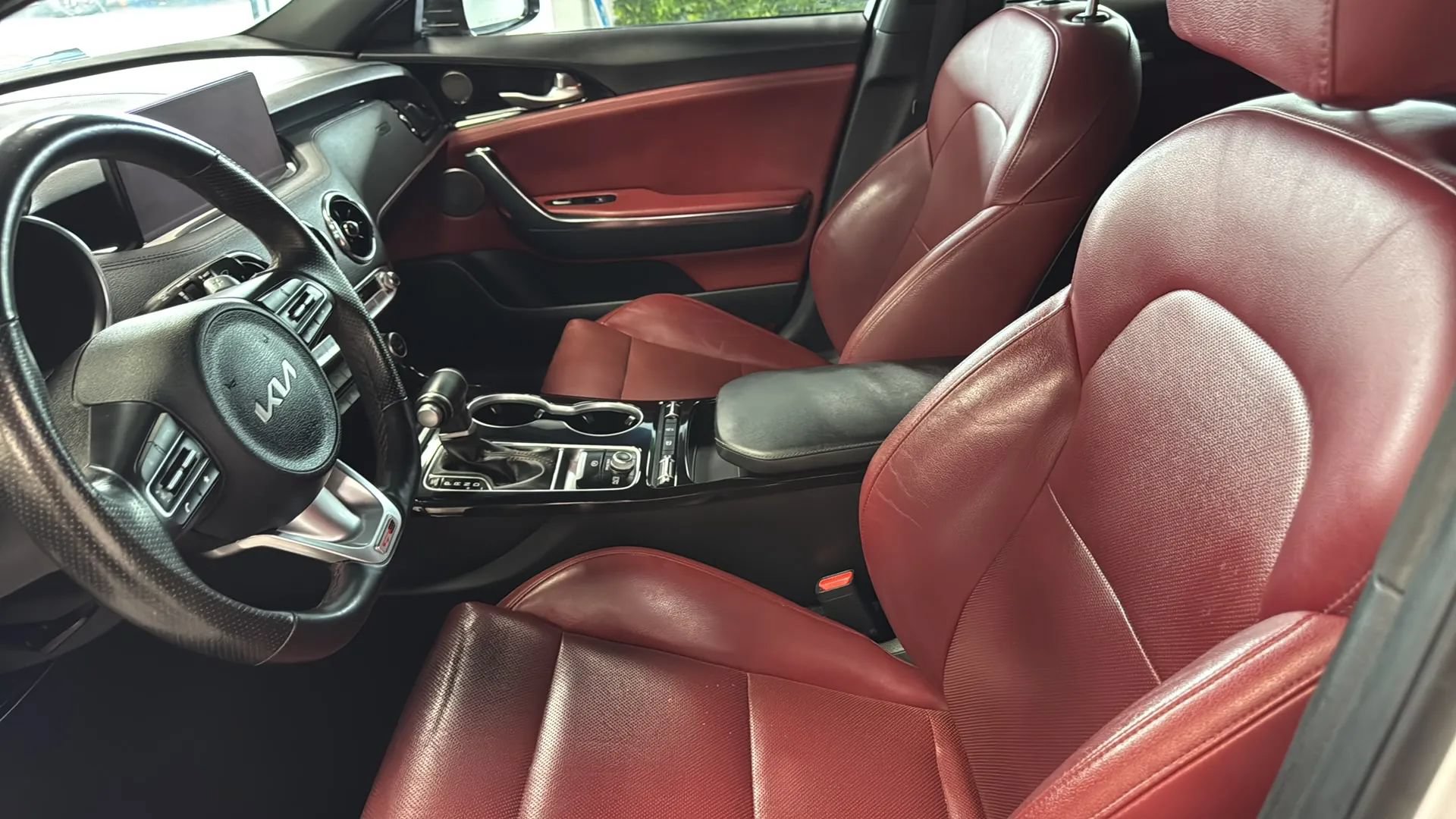 Used 2022 Kia Stinger GT-Line w/ Sun & Sound Package RWD image 14