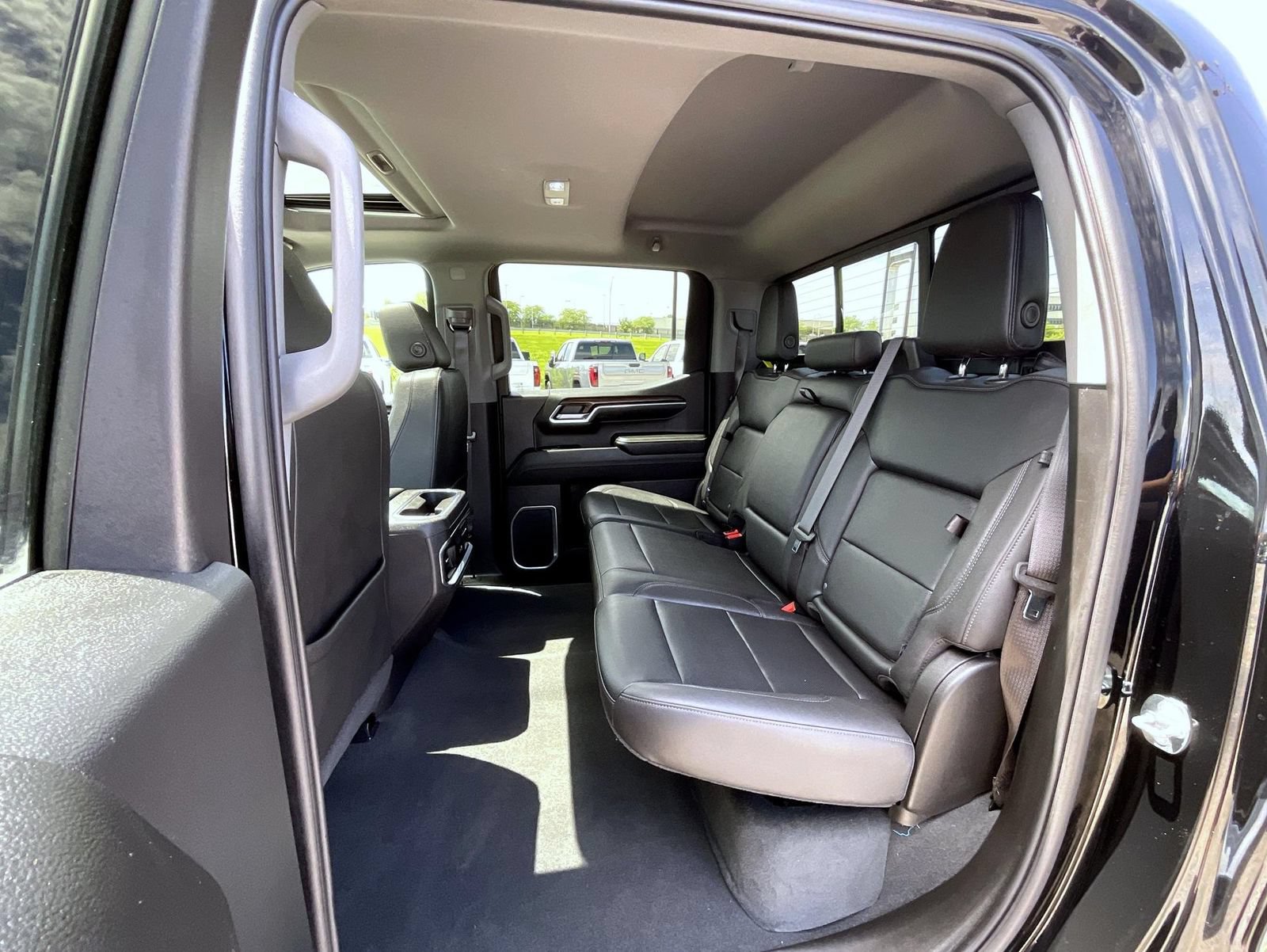 Certified 2023 GMC Sierra 1500 SLT w/ SLT Premium Package AWD/4WD image 19