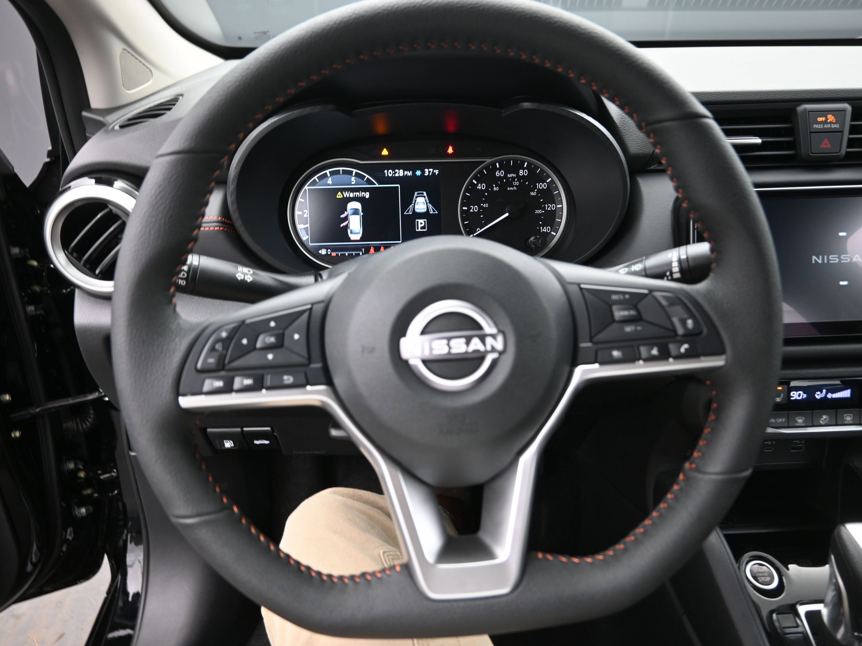 New 2025 Nissan Versa SR image 14