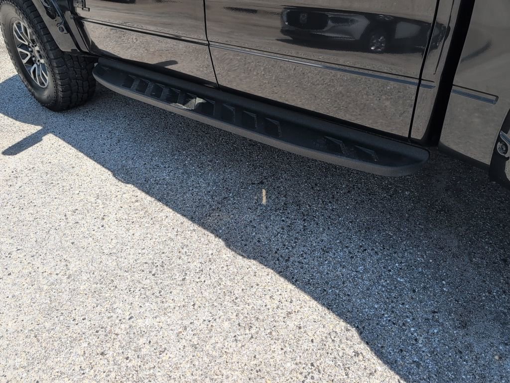 Used 2012 Ford F150 Raptor w/ Raptor Luxury Pkg image 14