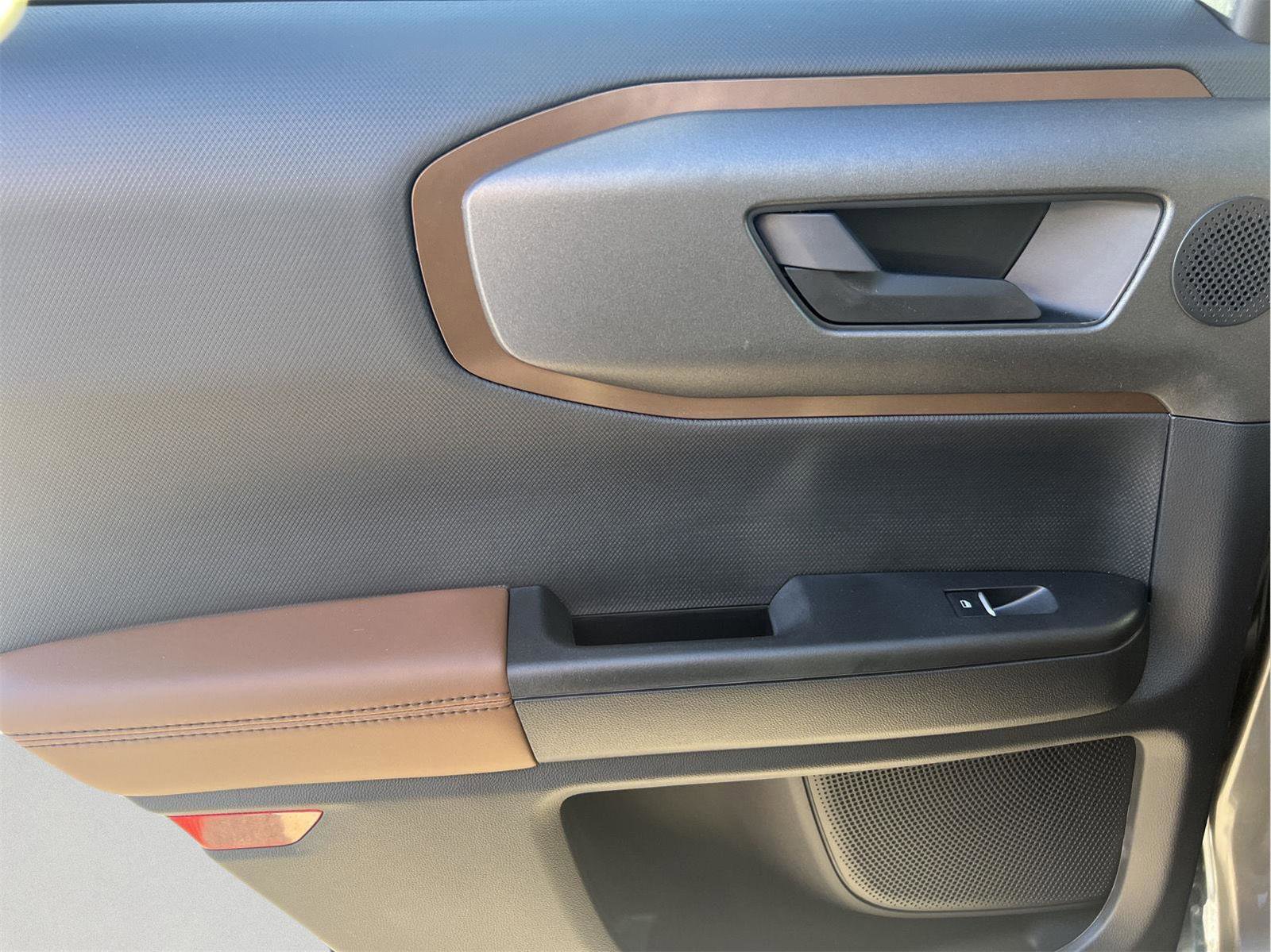 Used 2025 Ford Bronco Sport Outer Banks w/ Sasquatch Outer Banks Package image 52