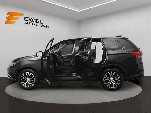 Used 2018 Mitsubishi Outlander SE image 47