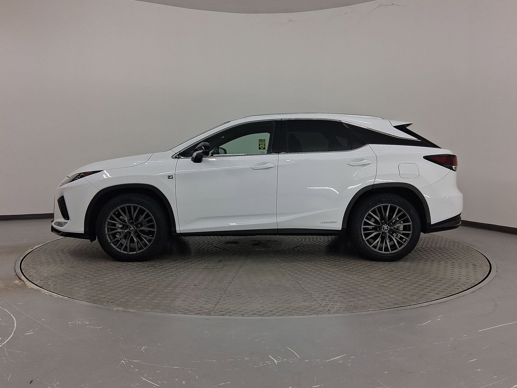 Certified 2022 Lexus RX 450h F Sport image 2