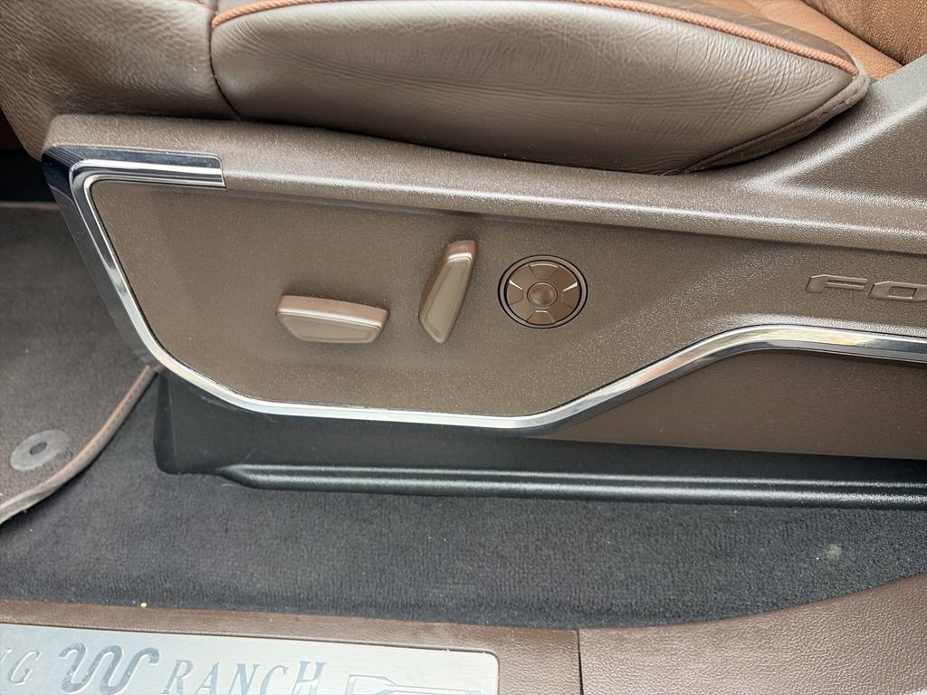 Used 2025 Ford F250 King Ranch w/ FX4 Off-Road Package image 13