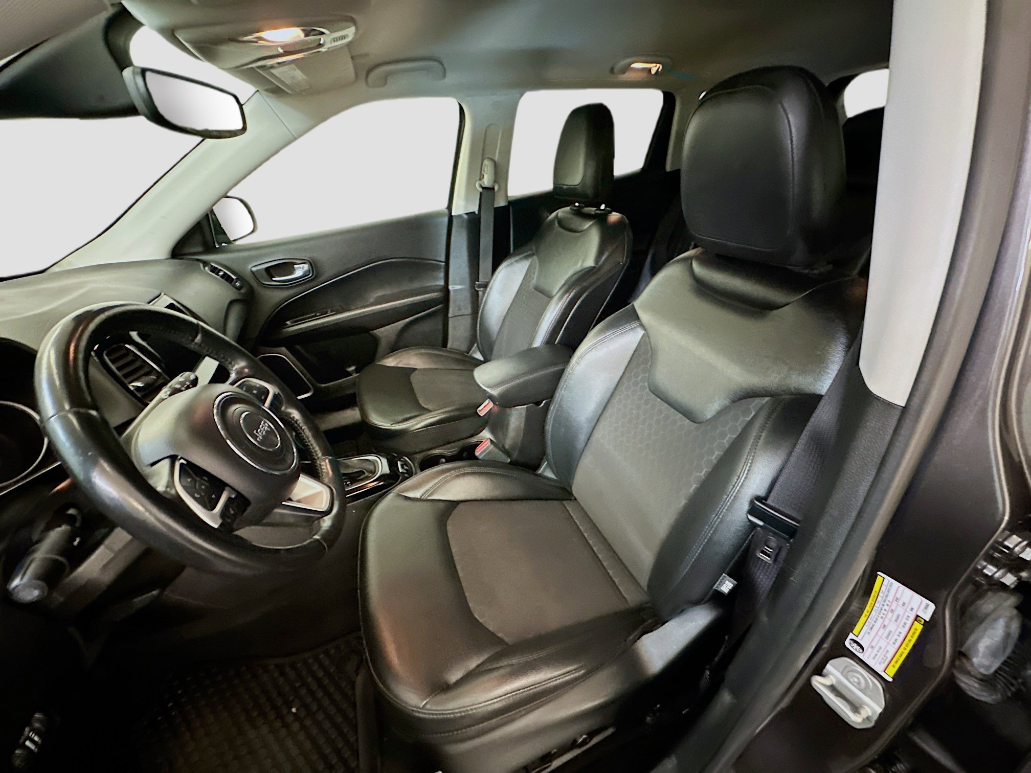 Used 2020 Jeep Compass Latitude image 13