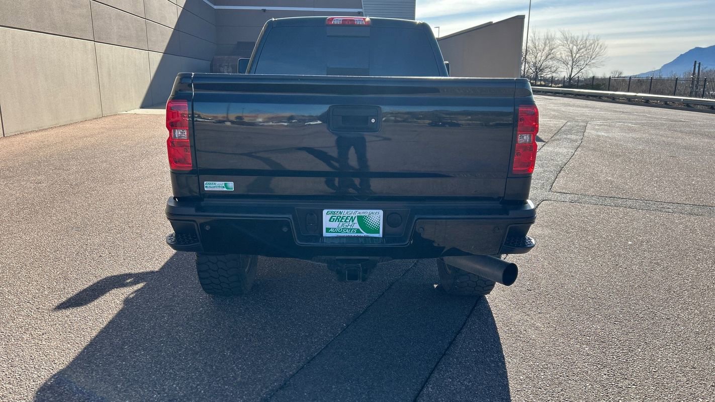 Used 2015 Chevrolet Silverado 2500 High Country w/ Duramax Plus Package image 13