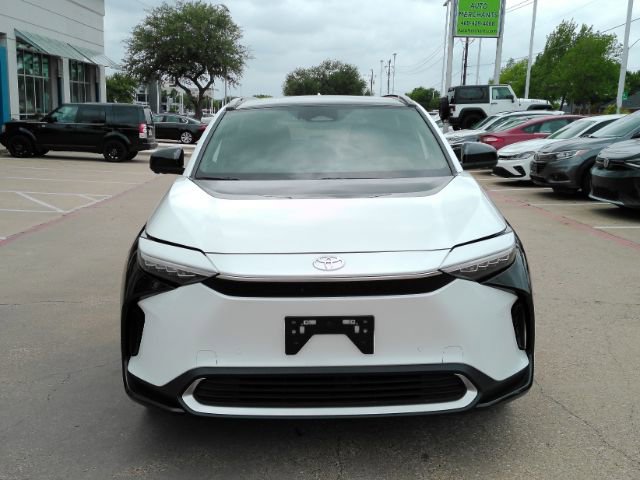 Used 2023 Toyota bZ4X Limited image 3