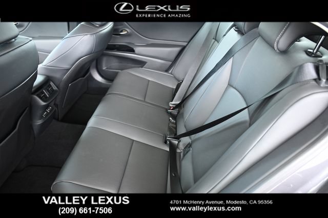 Certified 2025 Lexus ES 300h w/ Premium Package FWD image 16