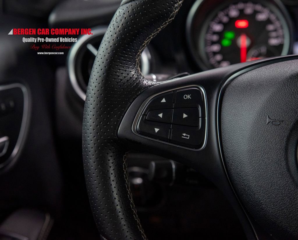 Used 2018 Mercedes-Benz GLA 250 4MATIC image 27