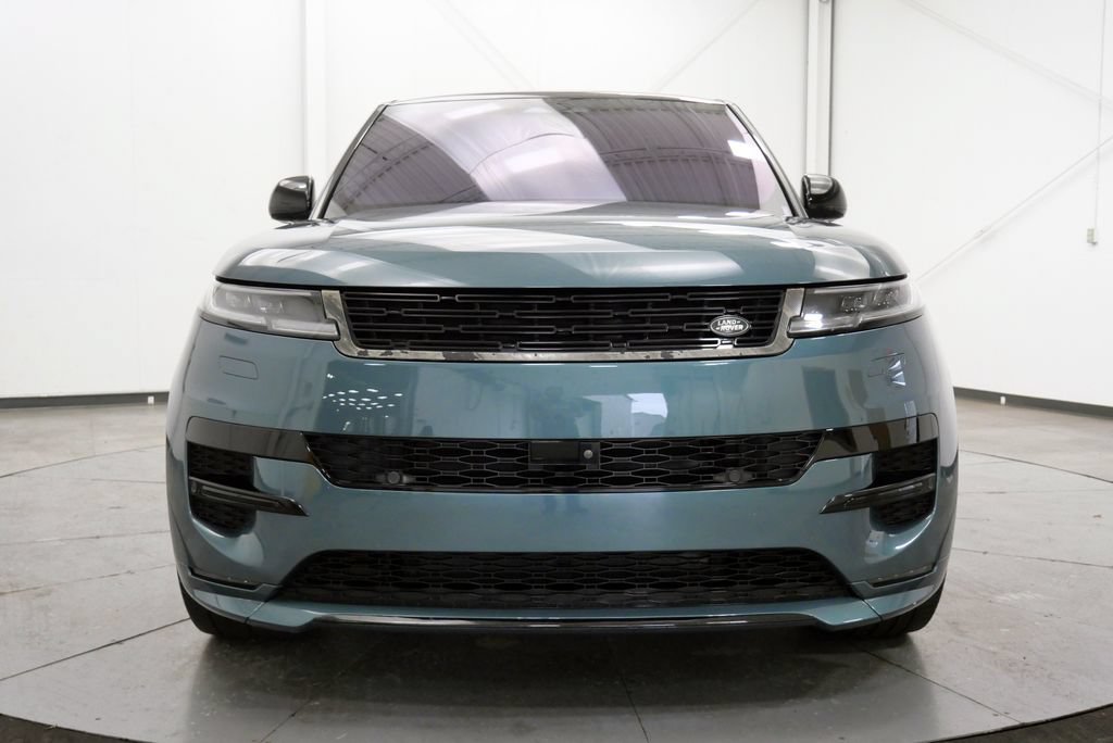 Used 2023 Land Rover Range Rover Sport SE Dynamic AWD/4WD image 2