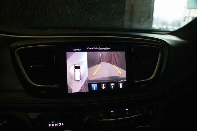 Used 2019 Chrysler Pacifica Limited w/ Advanced Safetytec Group image 35