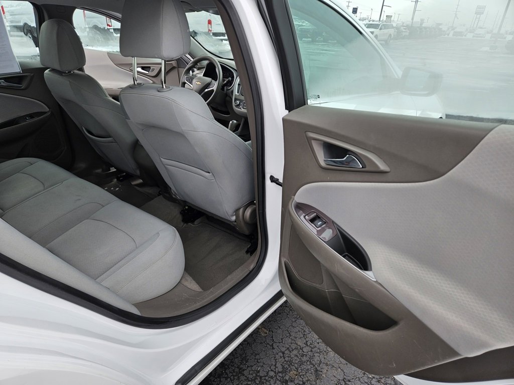 Used 2020 Chevrolet Malibu LS image 25