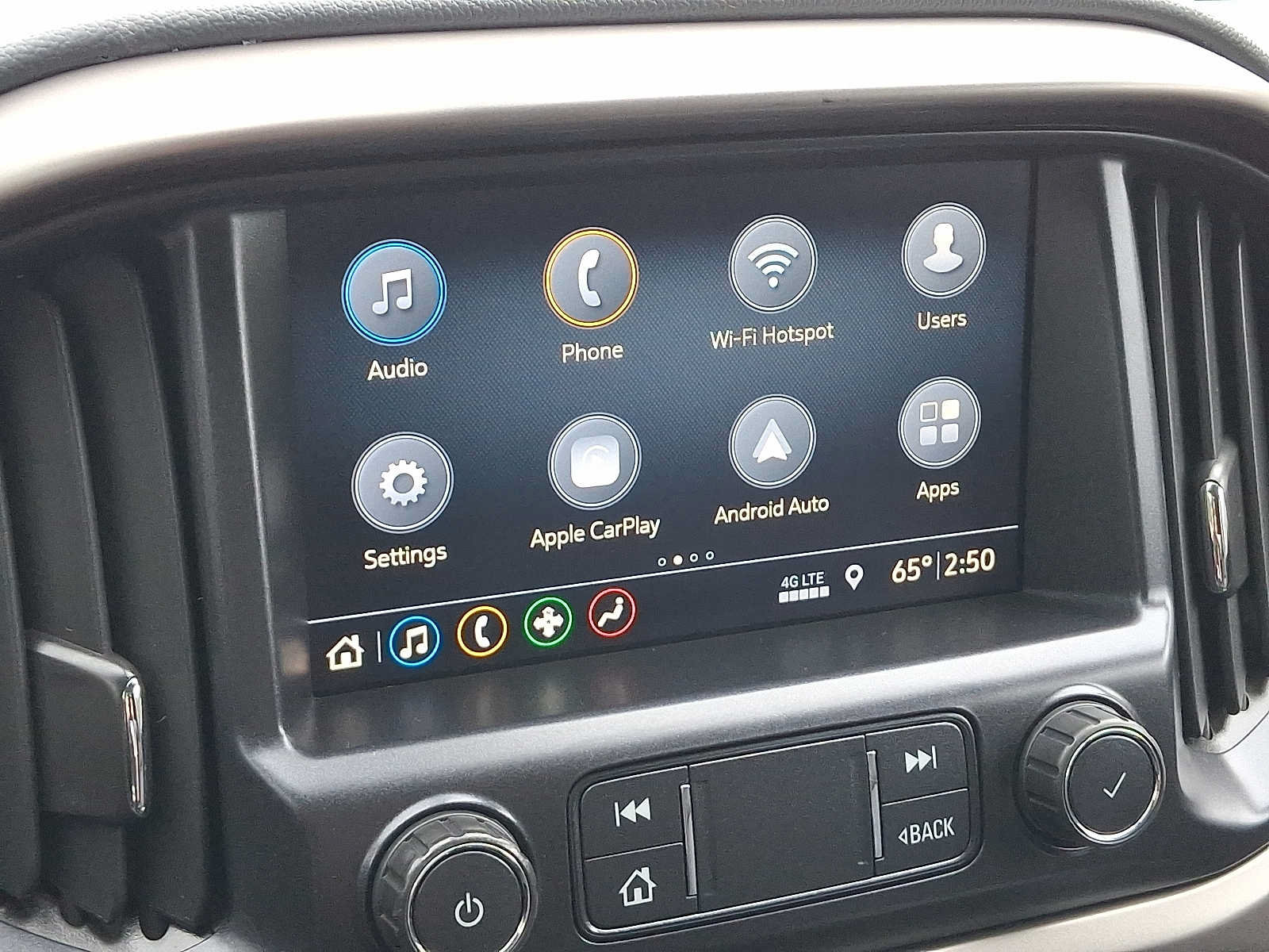 Used 2021 Chevrolet Colorado Z71 AWD/4WD image 16