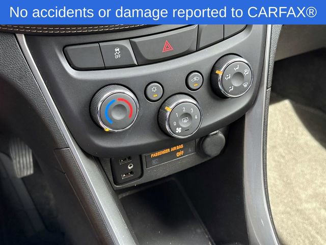 Used 2018 Chevrolet Trax LT w/ LT Convenience Package FWD image 26