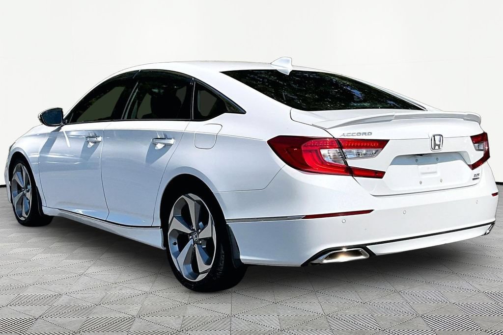 Used 2018 Honda Accord Touring image 5