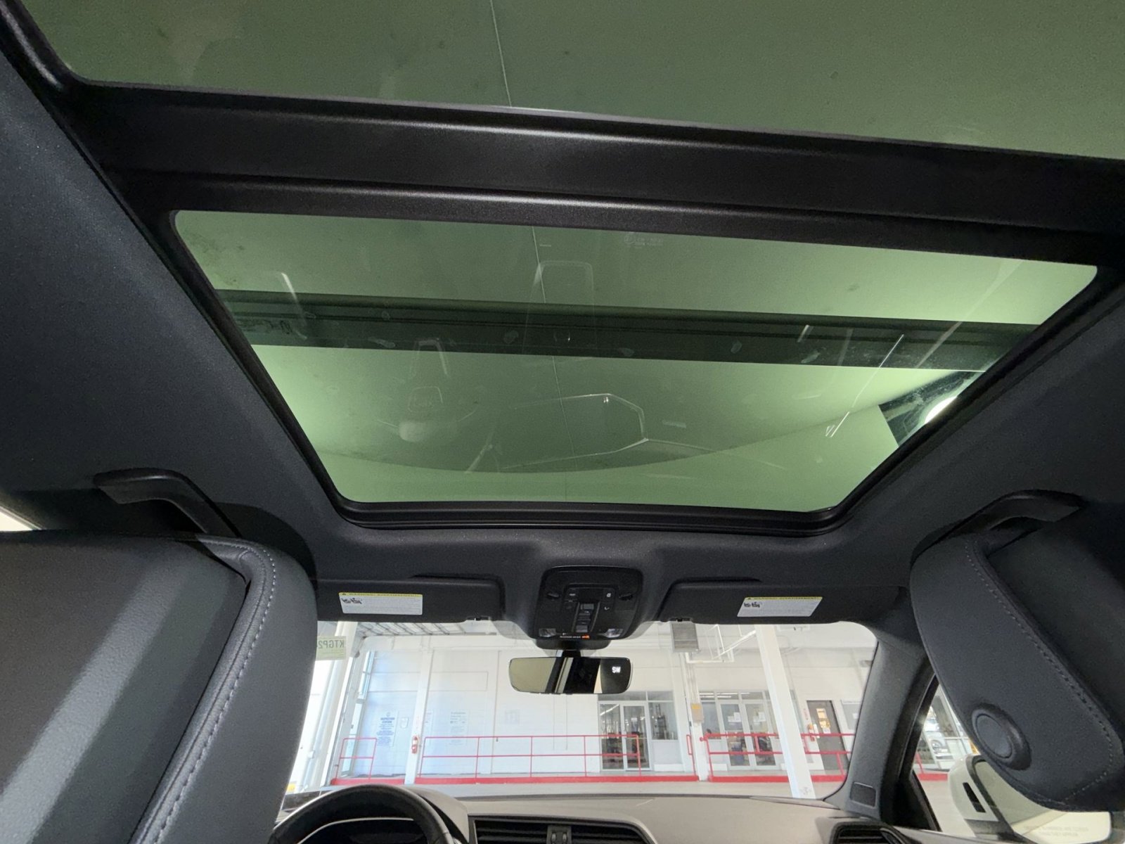 Used 2024 Audi Q3 2.0T Premium Plus w/ Premium Plus Package image 24