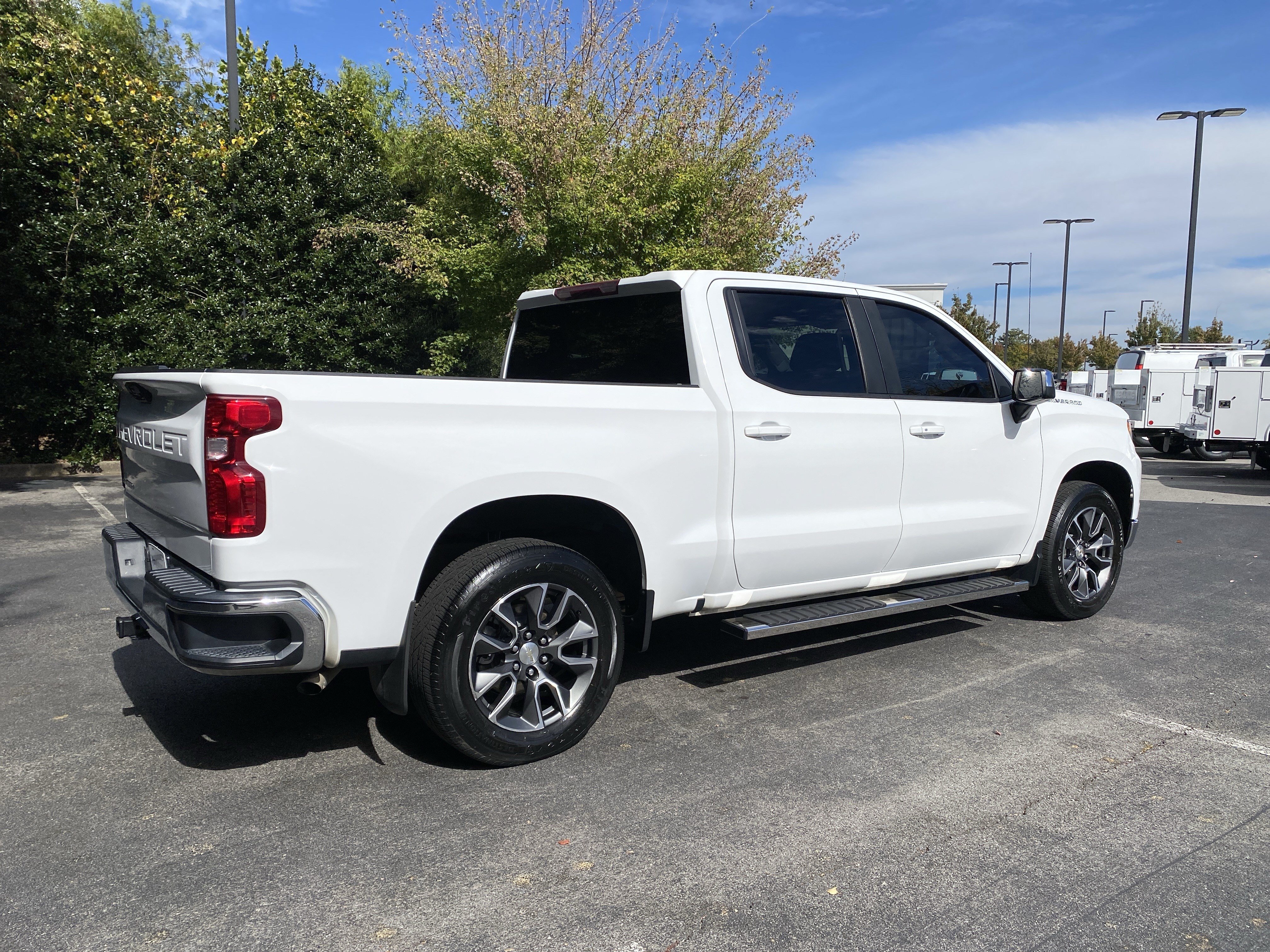 Used 2023 Chevrolet Silverado 1500 LT RWD image 9