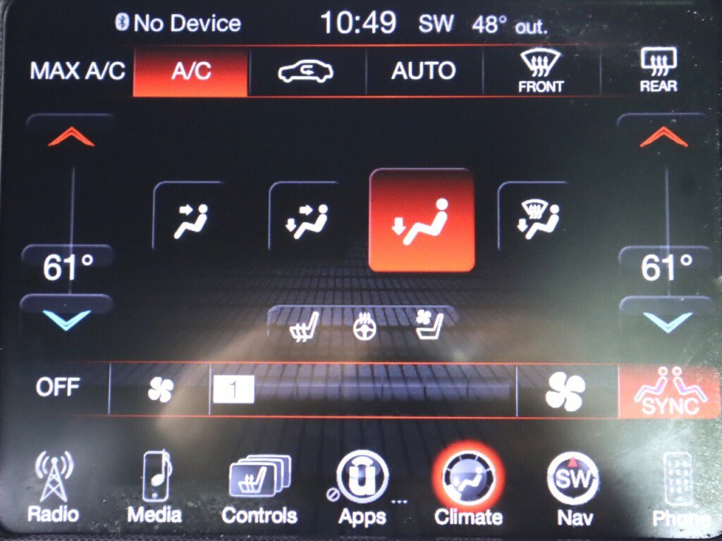 Used 2015 Dodge Charger R/T RWD image 17