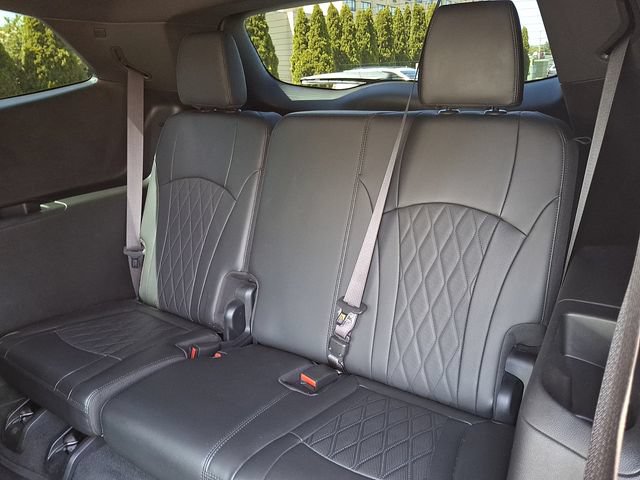 Certified 2024 Buick Enclave Avenir w/ Avenir Technology Package FWD image 11