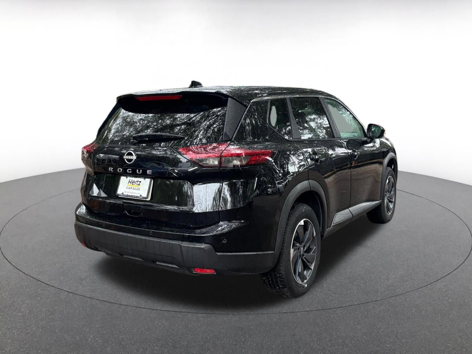 Used 2025 Nissan Rogue SV FWD image 7