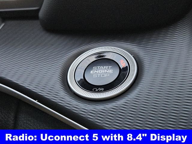 New 2025 Jeep Grand Cherokee Laredo image 15