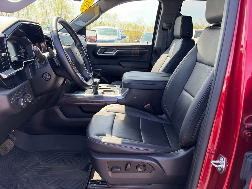 Certified 2023 Chevrolet Silverado 1500 LTZ AWD/4WD image 26