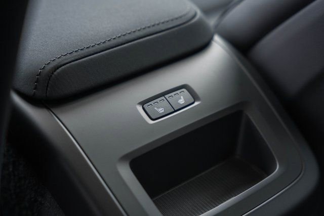 New 2026 Volvo XC60 B5 Plus w/ Protection Package Premier image 32