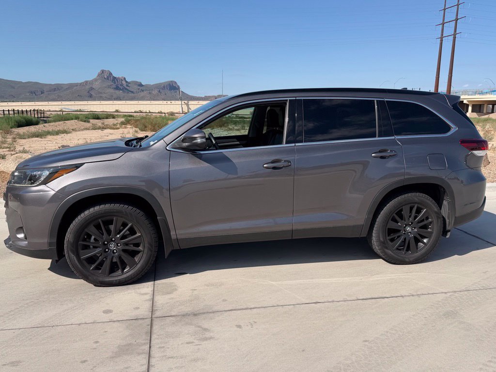 Used 2019 Toyota Highlander SE FWD image 5