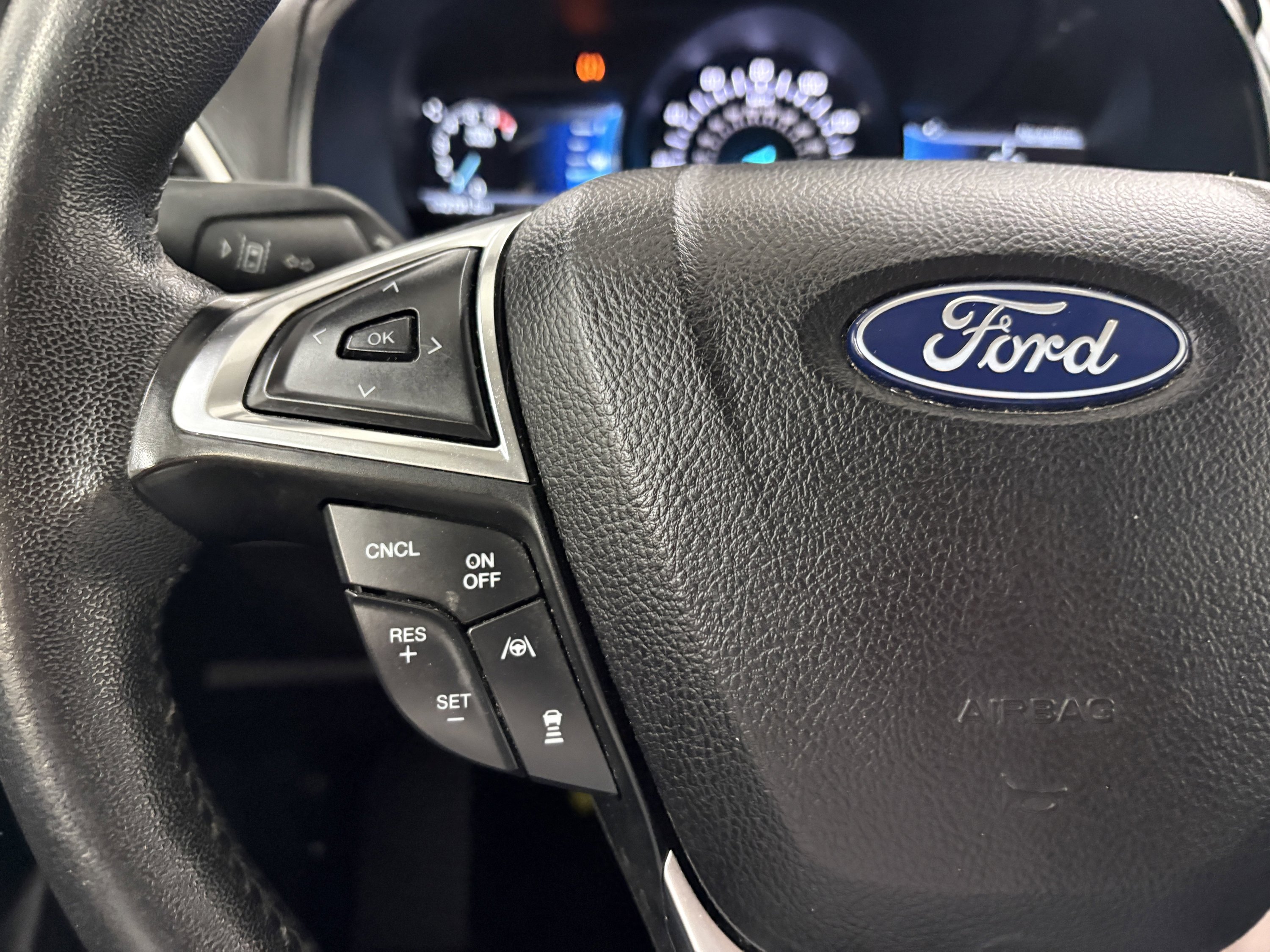 Used 2022 Ford Edge SEL AWD/4WD image 32