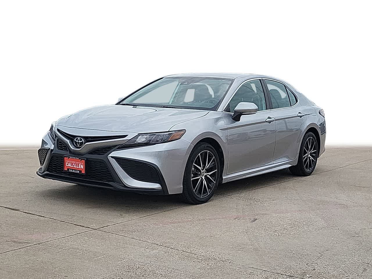 Used 2023 Toyota Camry SE