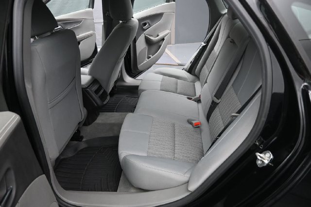 Used 2017 Chevrolet Impala LS FWD image 15