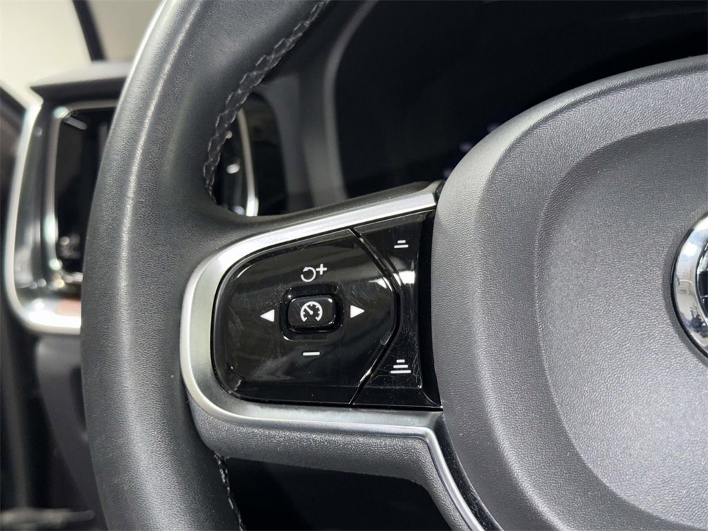 Used 2023 Volvo V60 B5 Cross Country Plus w/ Climate Package image 31