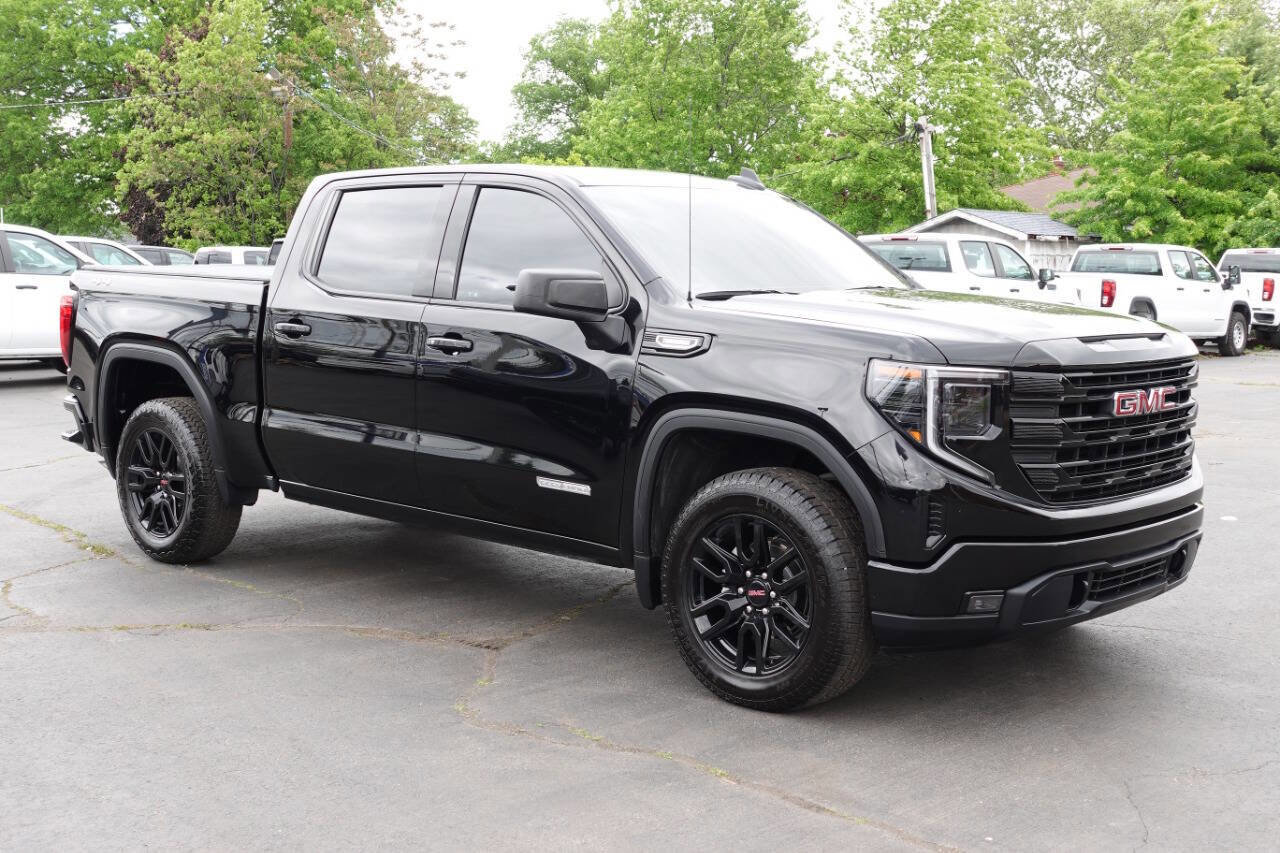Used 2025 GMC Sierra 1500 Elevation AWD/4WD image 4