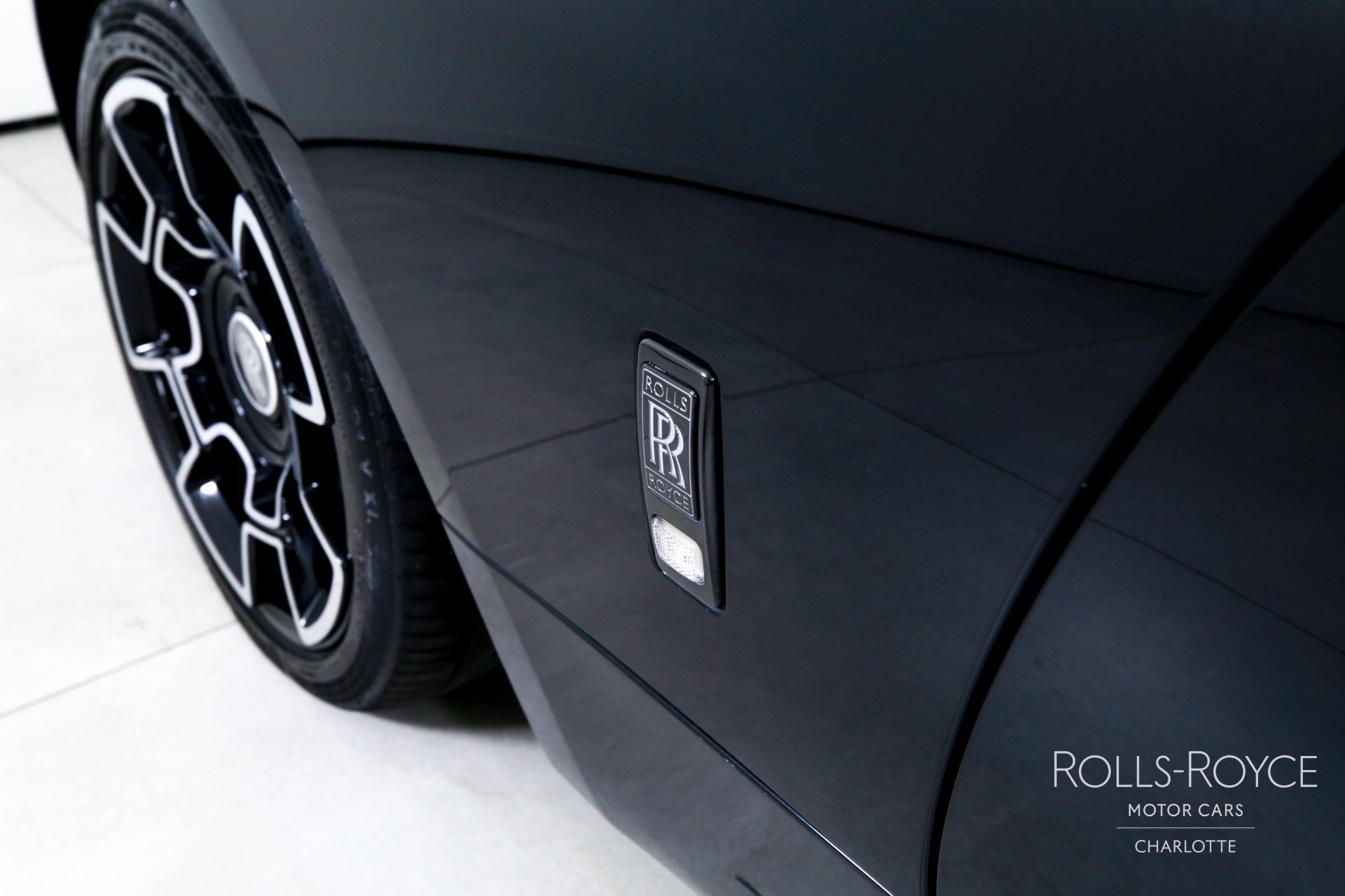 Used 2017 Rolls-Royce Wraith RWD image 34