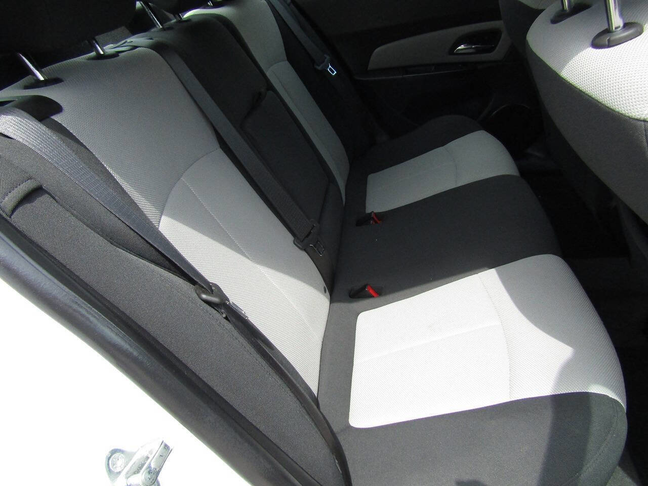 Used 2011 Chevrolet Cruze LS w/ Connectivity Package FWD image 16