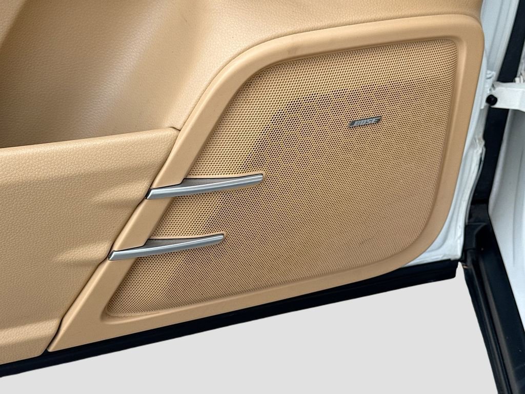 Used 2012 Porsche Cayenne image 23