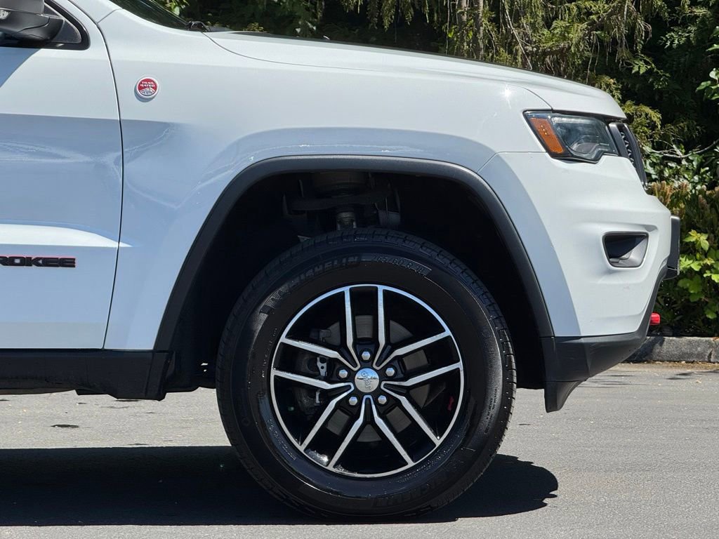 Used 2018 Jeep Grand Cherokee Trailhawk w/ Trailhawk Luxury Group AWD/4WD image 28