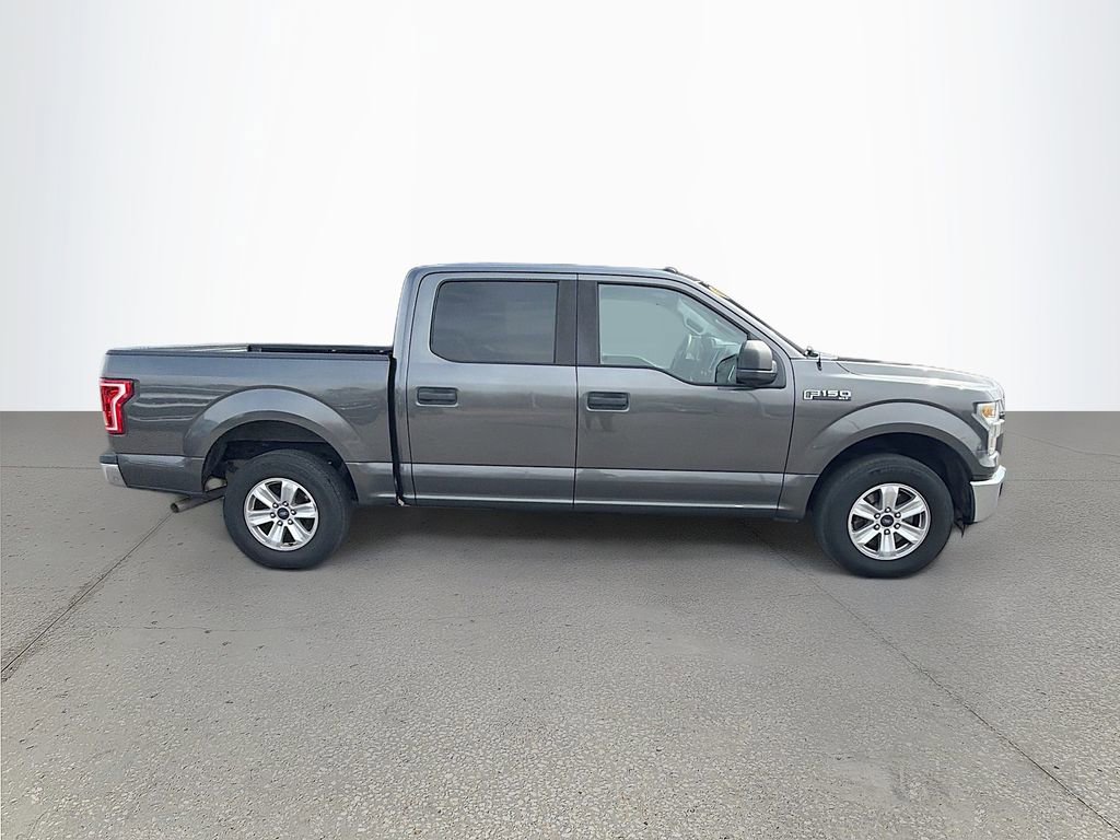 Used 2016 Ford F150 XLT image 2