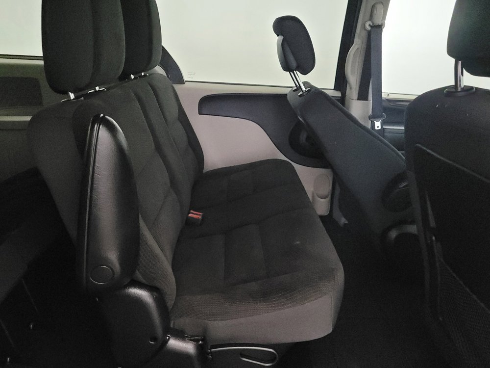 Used 2019 Dodge Grand Caravan SE w/ UConnect Hands-Free Group FWD image 19