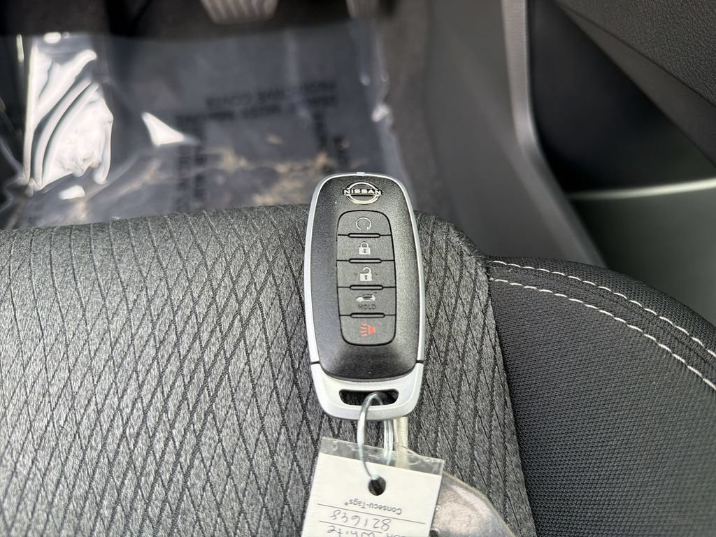 New 2026 Nissan Rogue SV w/ Cold Weather Package AWD/4WD image 29