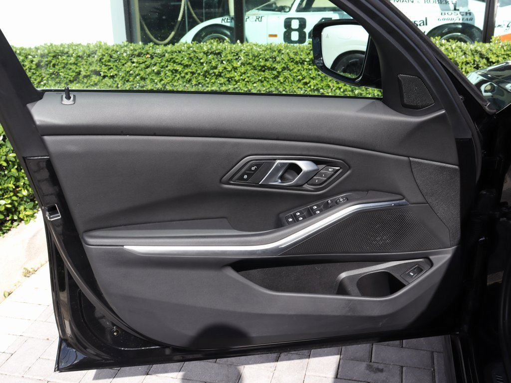 Used 2025 BMW 330i xDrive Sedan image 11