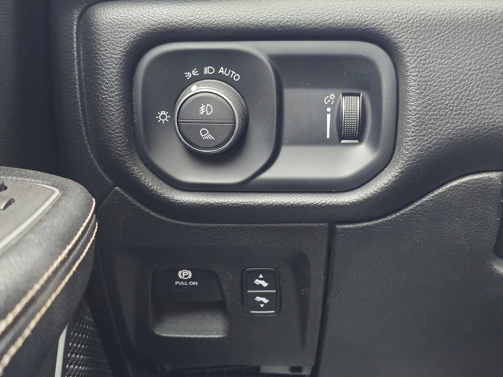 Used 2023 RAM 1500 Sport image 35