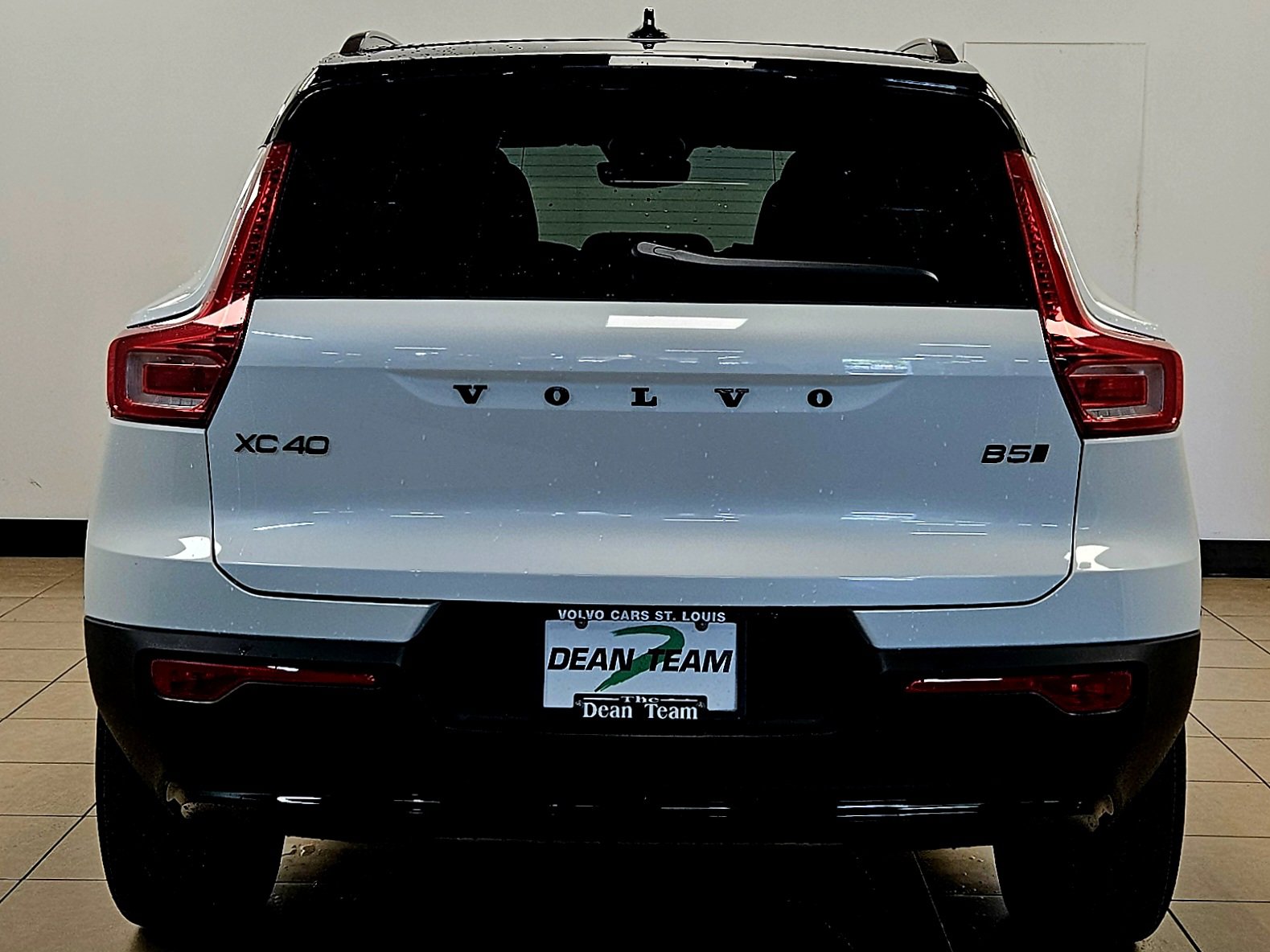 New 2026 Volvo XC40 B5 Ultra w/ Climate Package AWD/4WD image 9