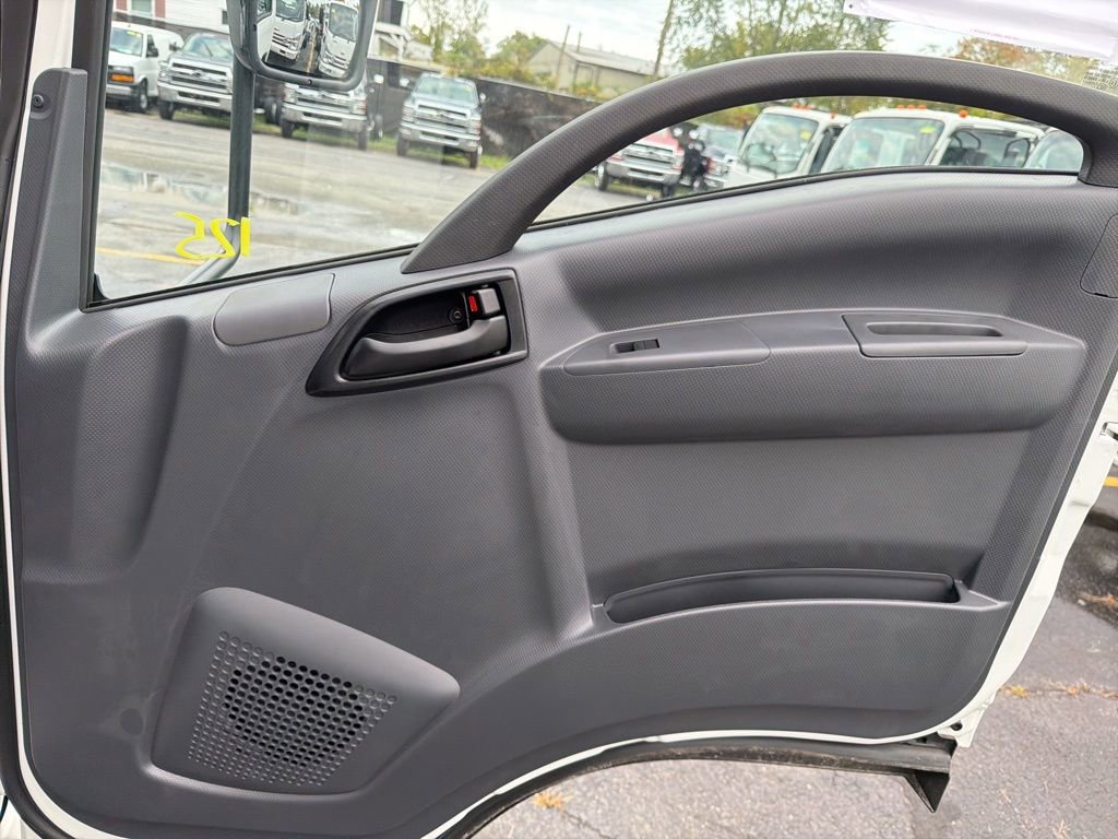 New 2025 Chevrolet Low Cab Forward image 15